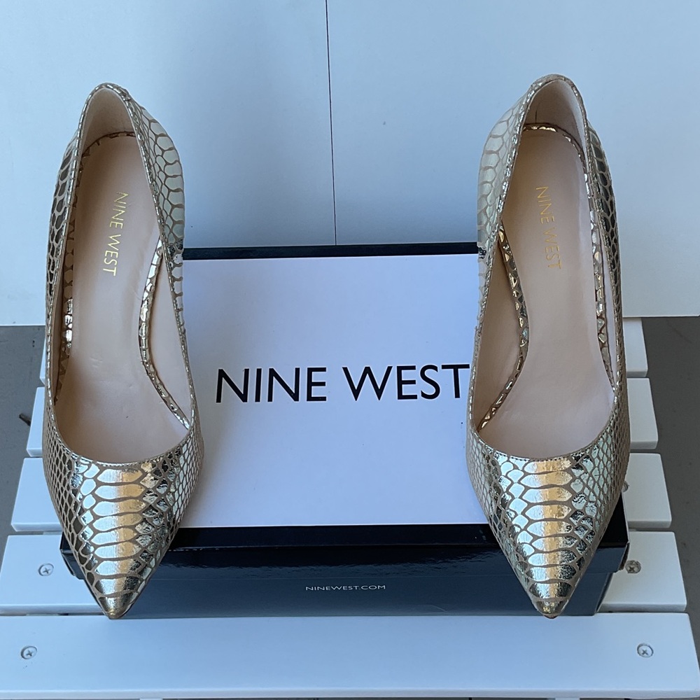 Nine West Tatiana Metallic Gold Snake-Embossed Pointed Heels - Picture 8 of 9
